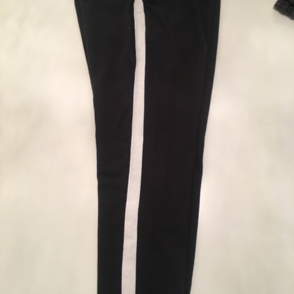 Sweats - Picture 4 of 4